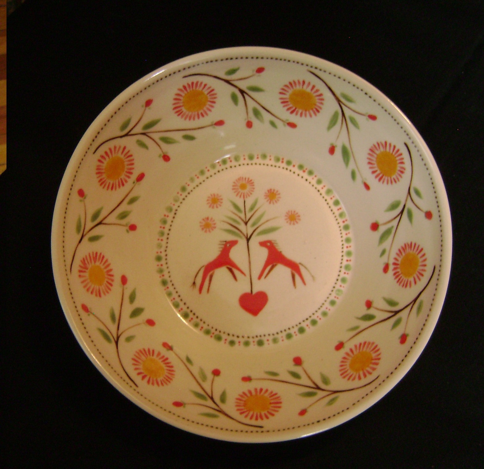 Ceramic Small Footed Round Dish With Bee And Flower Design