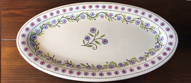 Oval platter with flowers and vines   