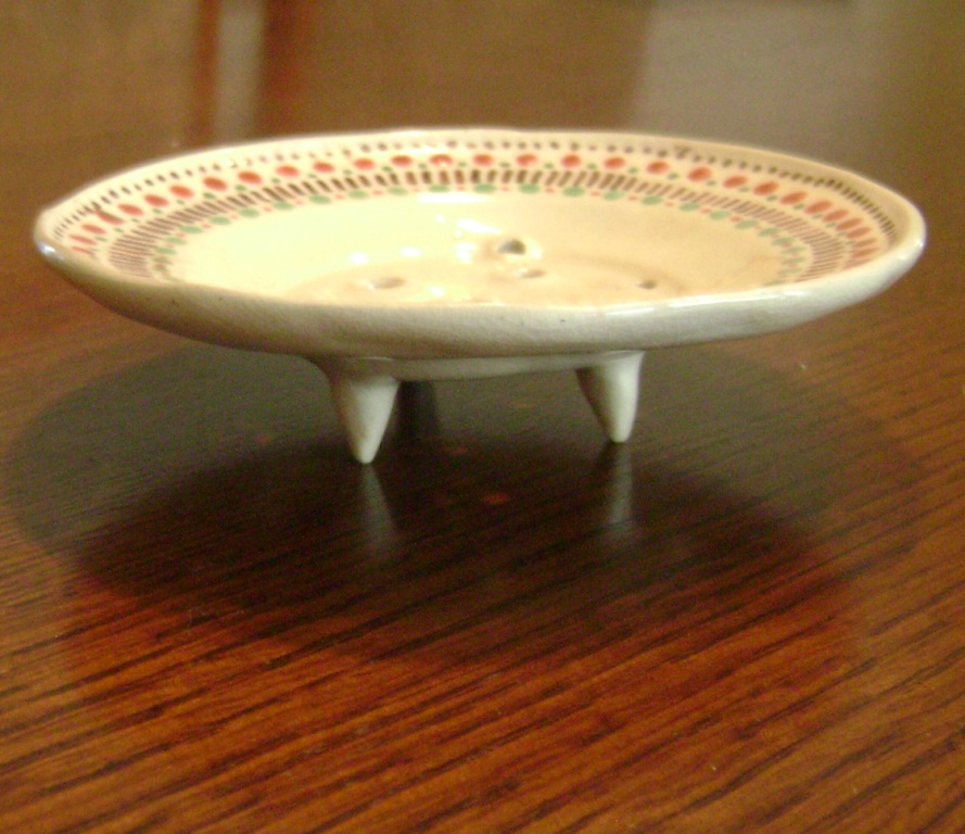 Small soap dish