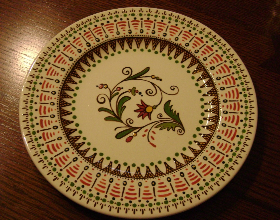 Intricate plate pattern   